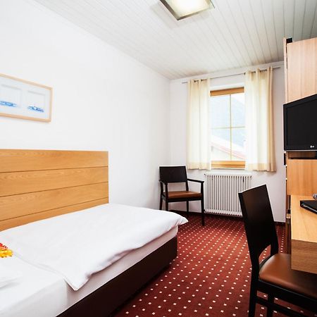 גולינג אן דר זלצאך Hotel.Pension.Golingen מראה חיצוני תמונה