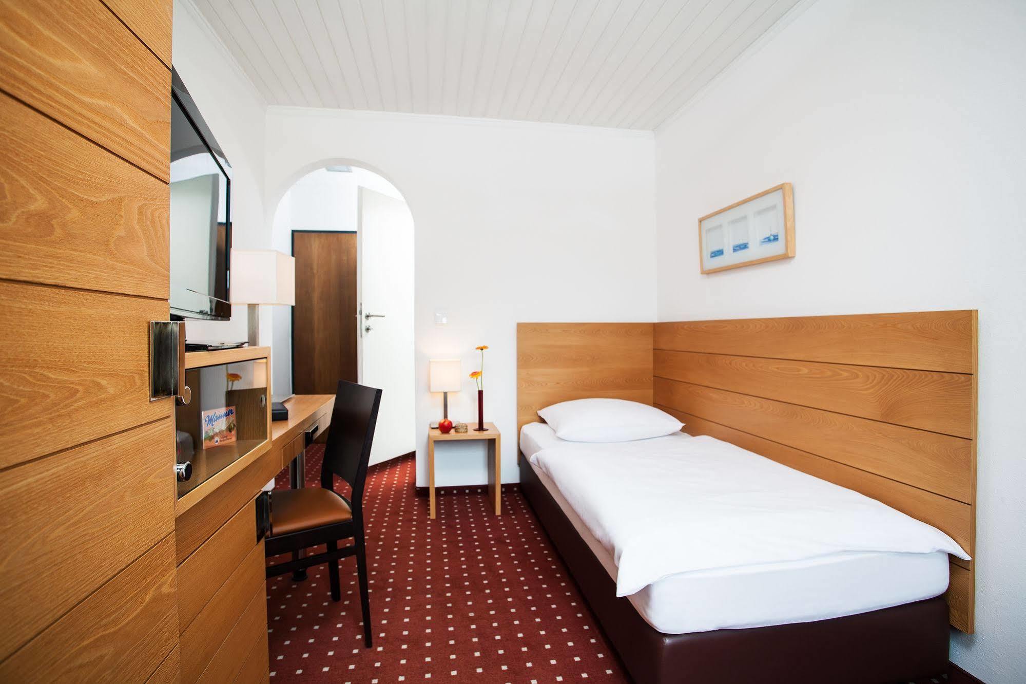 גולינג אן דר זלצאך Hotel.Pension.Golingen מראה חיצוני תמונה